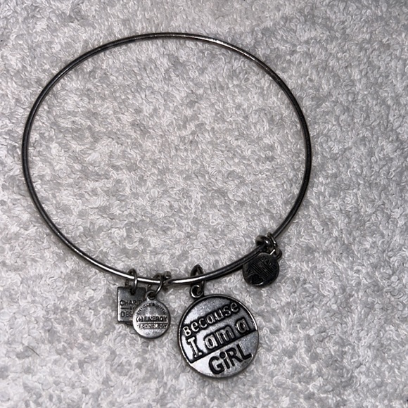 Alex and Ani adjusting bangle in silver with charm “Because I’m a Girl” - Picture 3 of 5